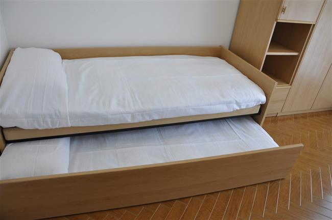 Letto singolo + 1 letto estraibile