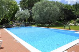 appartamento con piscina